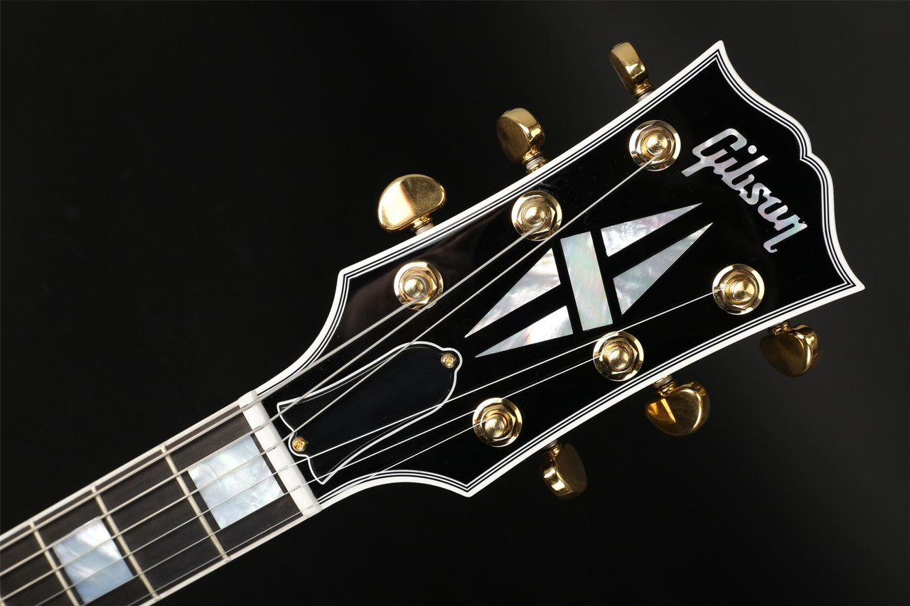 Grover kidney tuners offer reliable and accurate tuning adjustments