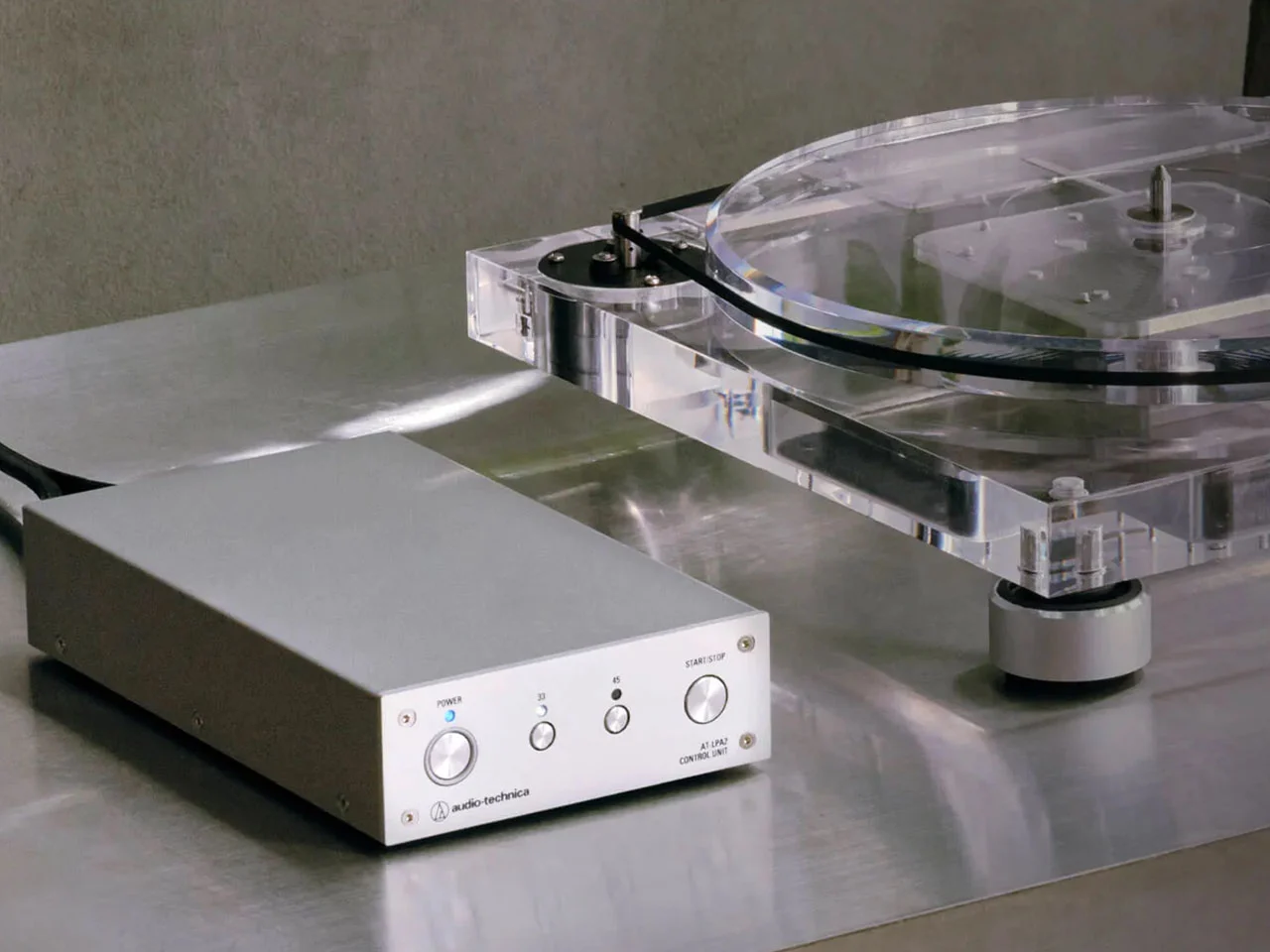 Audio-Technica AT-LPA2 Turntable 