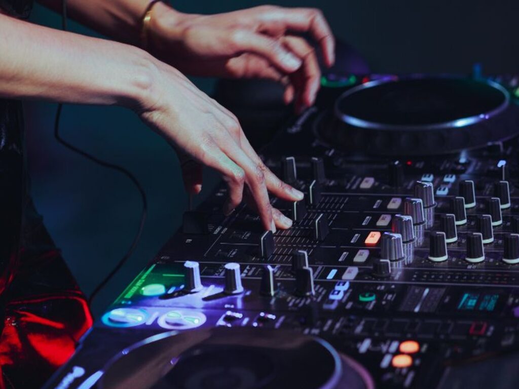Streaming the beat