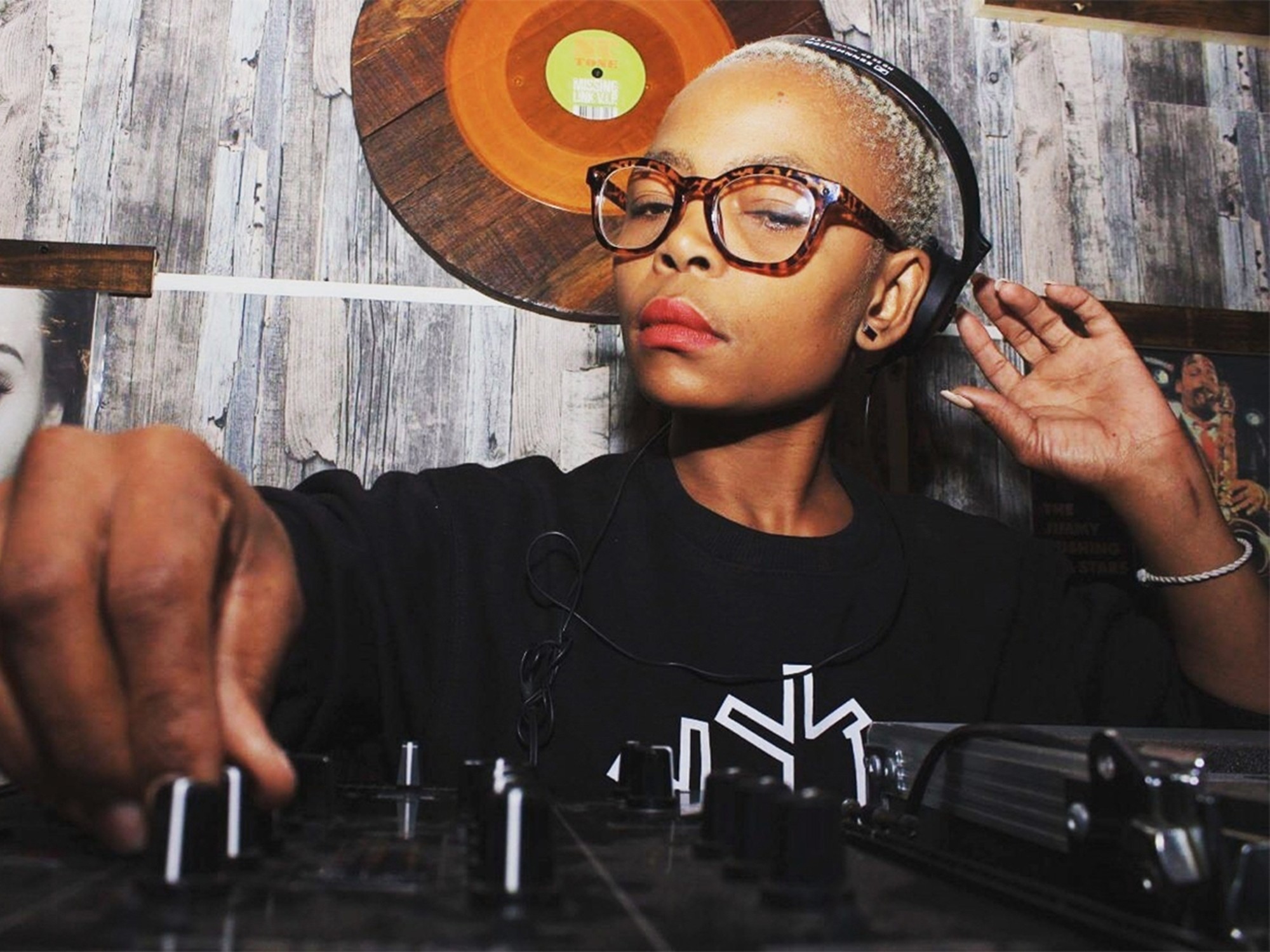 DJ Buhle