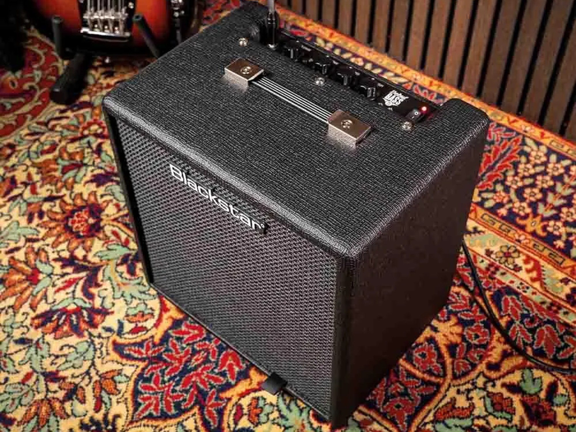 Blackstar Debut Bass
