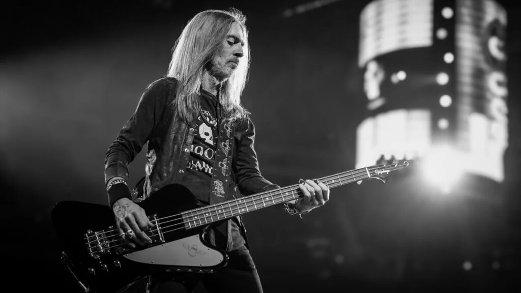 Rex Brown’s Epiphone Thunderbird