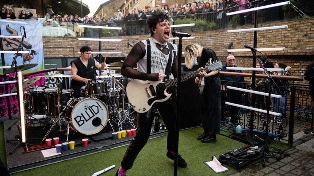 Yungblud and Epiphone