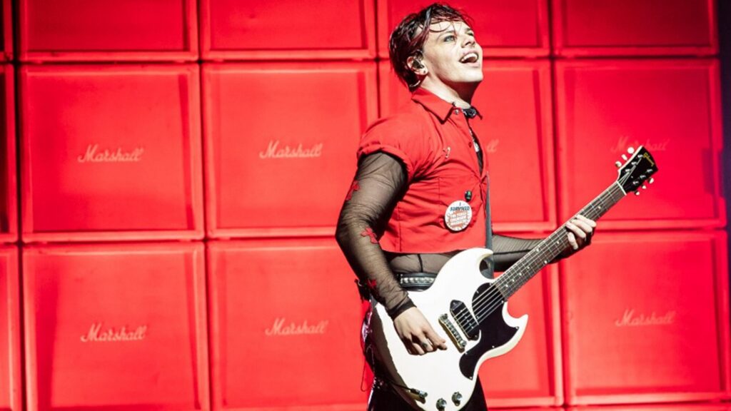 Yungblud and Epiphone