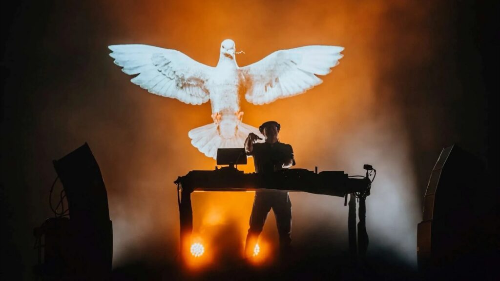 Padre Guilherme The DJ Priest