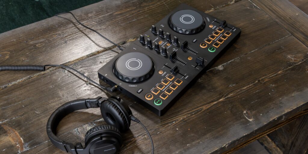 choosing the right DJ controller for beginners in 2026