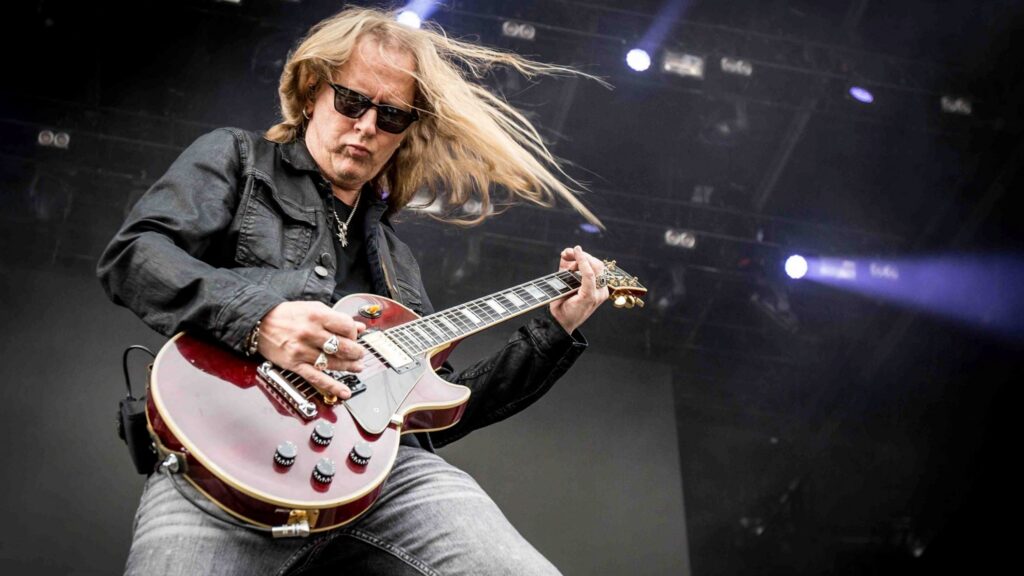 Jerry Cantrell Gibson tone