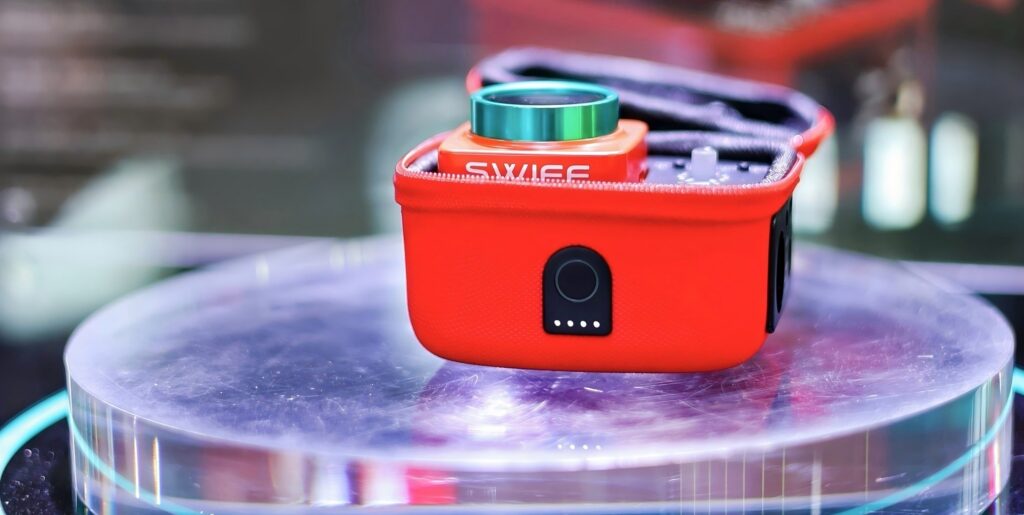 Swiff Audio WX-520 wireless in-ear monitoring system in red