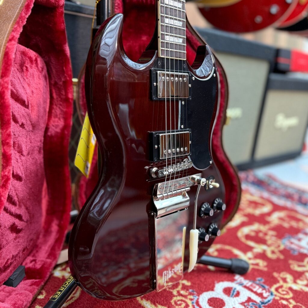 Gibson SG Standard ’61 Maestro Vibrola T-Type Aged Cherry