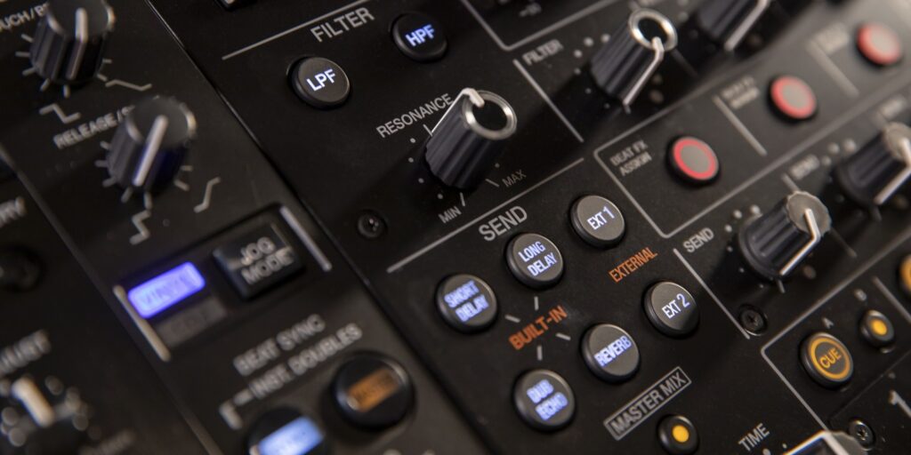 Pioneer DJ DJM-V10