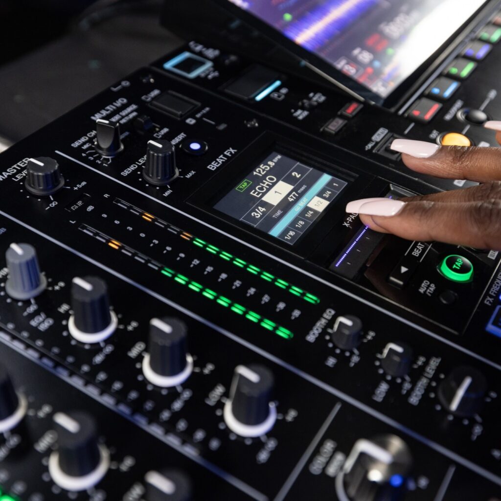 Pioneer DJ DJM-A9