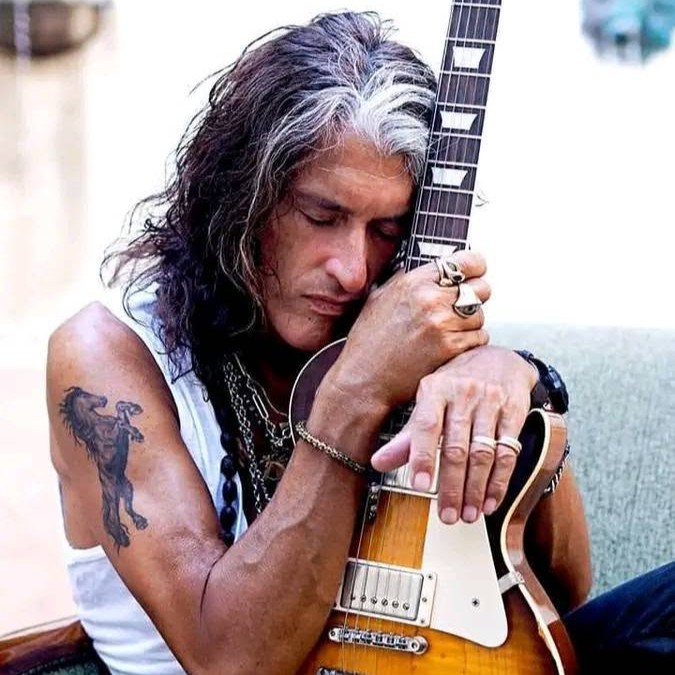 Joe Perry & Gibson