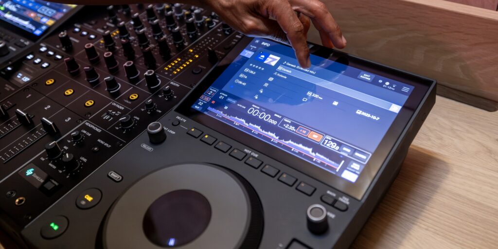 AlphaTheta CDJ-1500X
