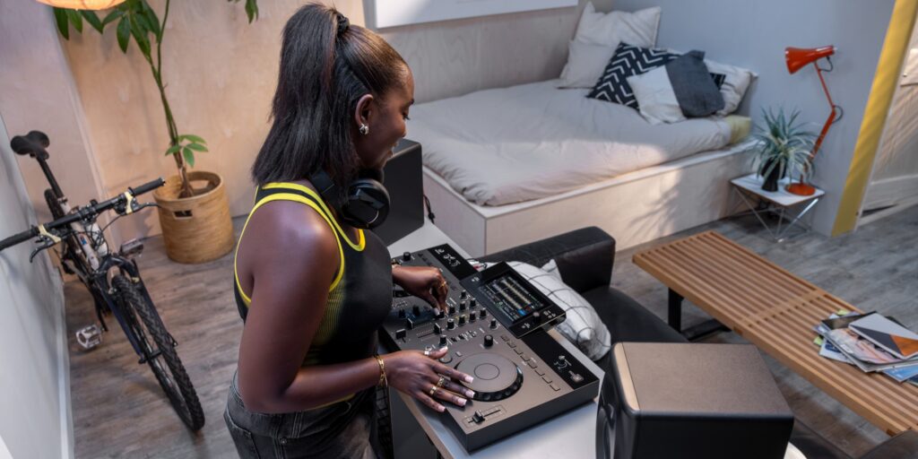 AlphaTheta XDJ-AN