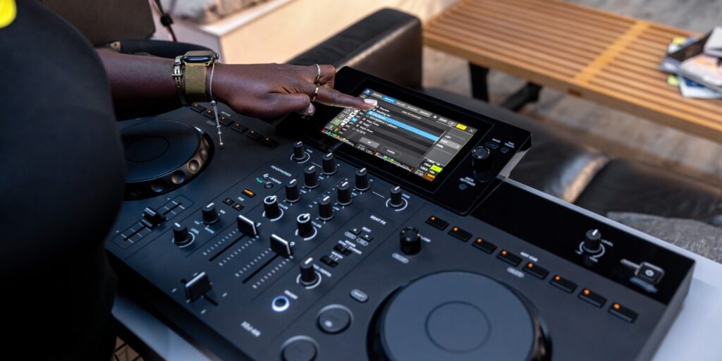 AlphaTheta XDJ-AN